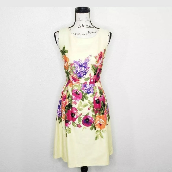 Leslie Fay Dresses & Skirts - Leslie Fay Yellow Flower Fit n Flare Dress Size 8